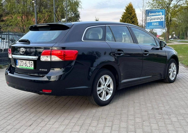 Toyota Avensis cena 36900 przebieg: 241000, rok produkcji 2013 z Pułtusk małe 326